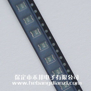 贴片(piàn)自恢复保险丝0.14A